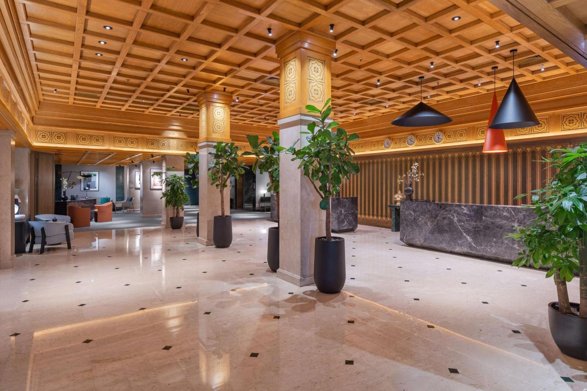 Radisson Blu Hotel, Deira Creek Dubai